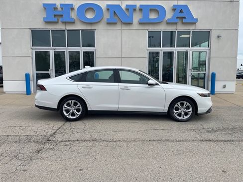 Used 2025 Honda Accord LX image 4