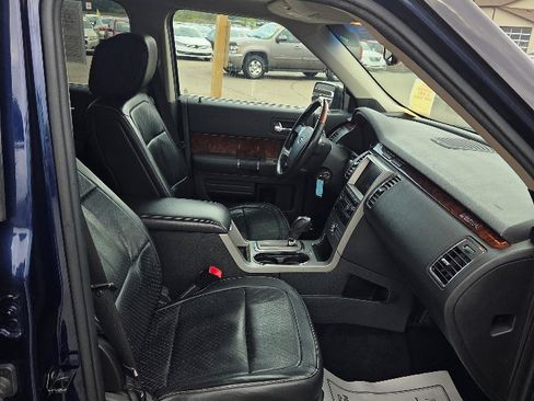 Used 2011 Ford Flex Limited w/ Class III Trailer Tow Pkg image 15
