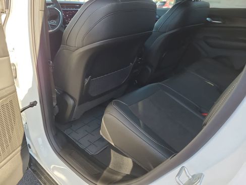 New 2025 Jeep Grand Cherokee Altitude image 20