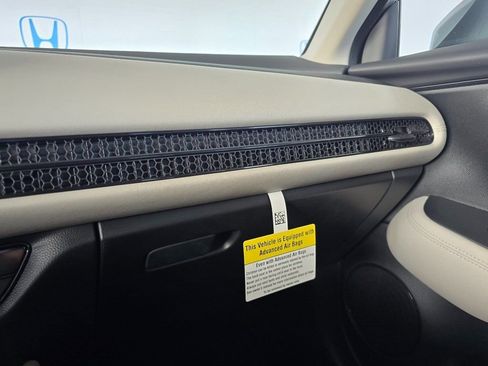 New 2026 Honda HR-V LX image 39