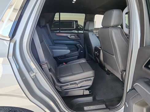 Used 2025 GMC Yukon Denali image 27