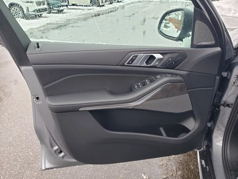 New 2026 BMW X5 xDrive40i w/ Climate Comfort Package image 12