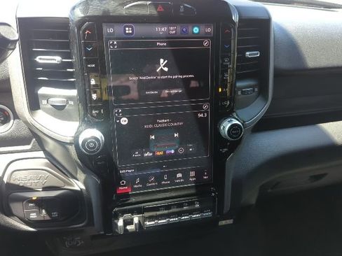 Used 2026 RAM 2500 Tradesman AWD/4WD image 7