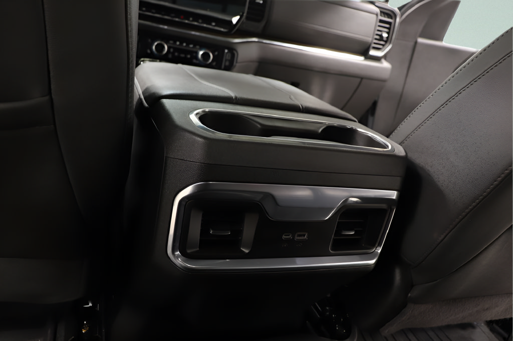 Used 2024 GMC Sierra 1500 Elevation w/ Elevation Premium Package AWD/4WD image 23