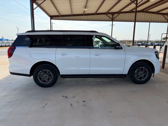 New 2027 Ford Expedition Max Active RWD image 9