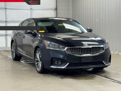 Used 2019 Kia Cadenza Technology