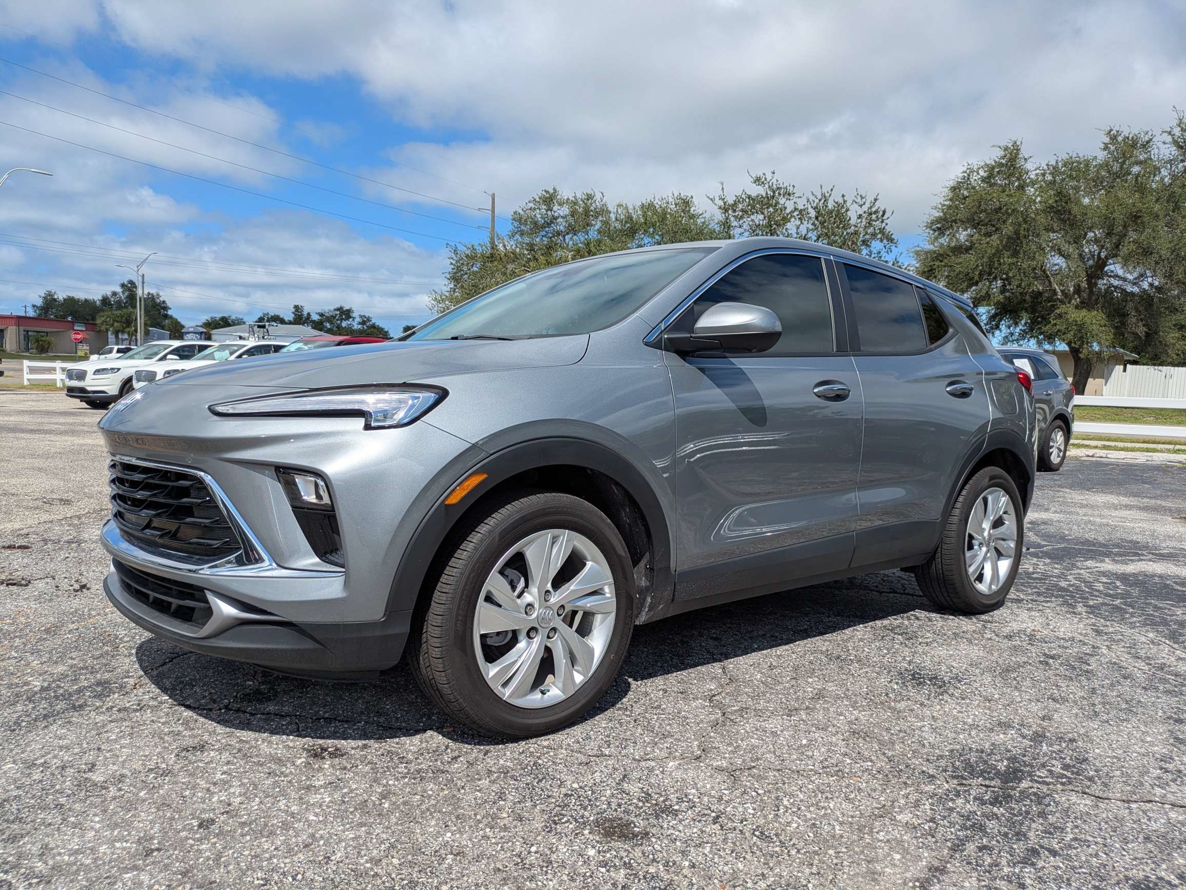 Used 2025 Buick Encore GX Preferred w/ Advanced Technology Package FWD image 8