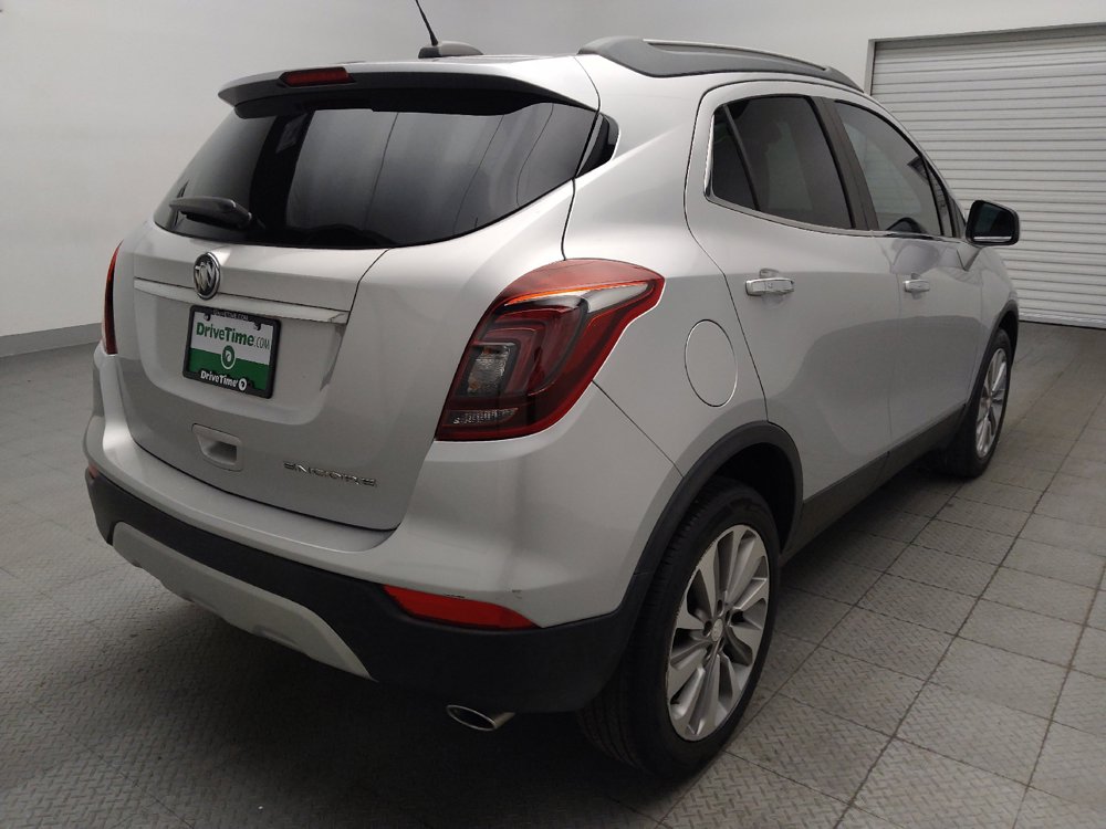 Used 2020 Buick Encore Preferred w/ Safety Package FWD image 9