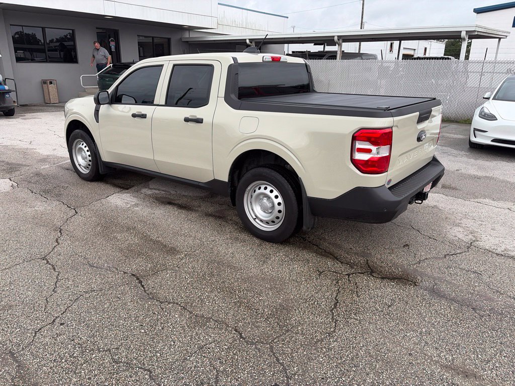 Used 2025 Ford Maverick XL w/ Equipment Group 102A AWD/4WD image 4