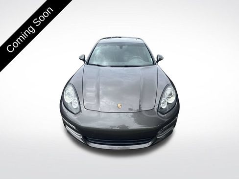 Used 2016 Porsche Panamera 4 AWD/4WD image 2