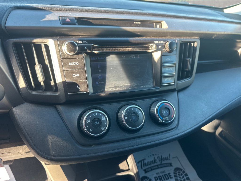Used 2016 Toyota RAV4 LE AWD/4WD image 23