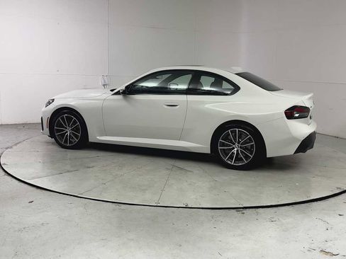 Used 2025 BMW 230i xDrive Coupe w/ Premium Package image 4