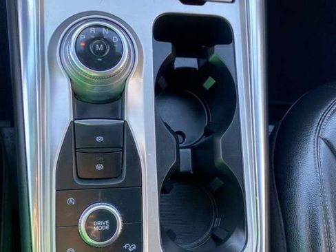 Used 2020 Ford Explorer XLT w/ Equipment Group 202A image 24