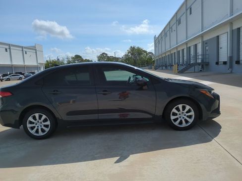 Used 2024 Toyota Corolla LE image 4