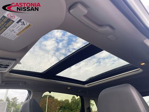 Used 2026 Nissan Rogue Platinum w/ Platinum Premium Package image 27