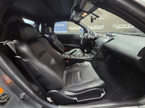 Used 2005 Nissan 350Z Grand Touring image 24