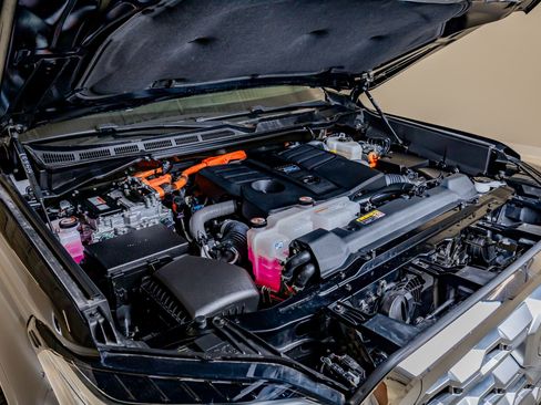 Used 2024 Toyota Tundra 1794 Edition image 42