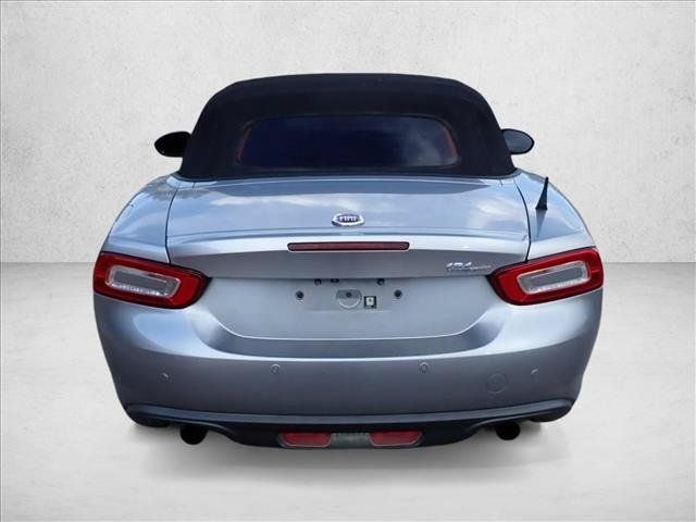 Used 2017 FIAT 124 Spider Lusso RWD image 3