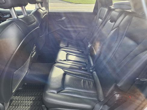 Used 2018 Audi Q7 3.0T Premium Plus w/ Premium Plus Package image 9