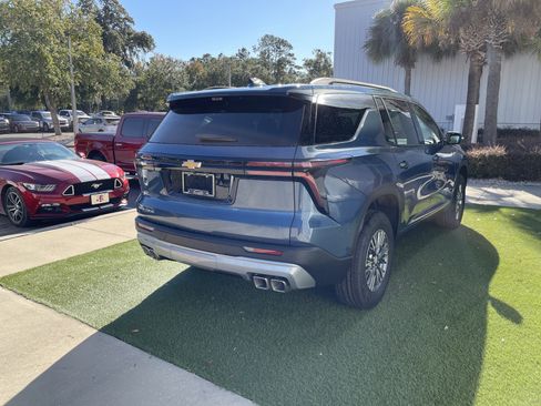 New 2026 Chevrolet Traverse LT image 7