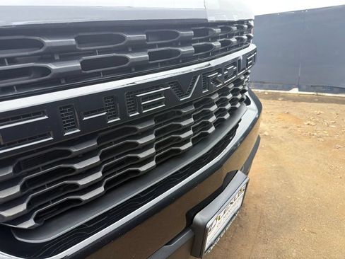 Used 2022 Chevrolet Silverado 1500 Custom w/ LPO, Blackout Package AWD/4WD image 28