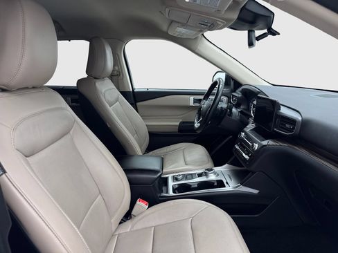 Used 2020 Ford Explorer Limited AWD/4WD image 39