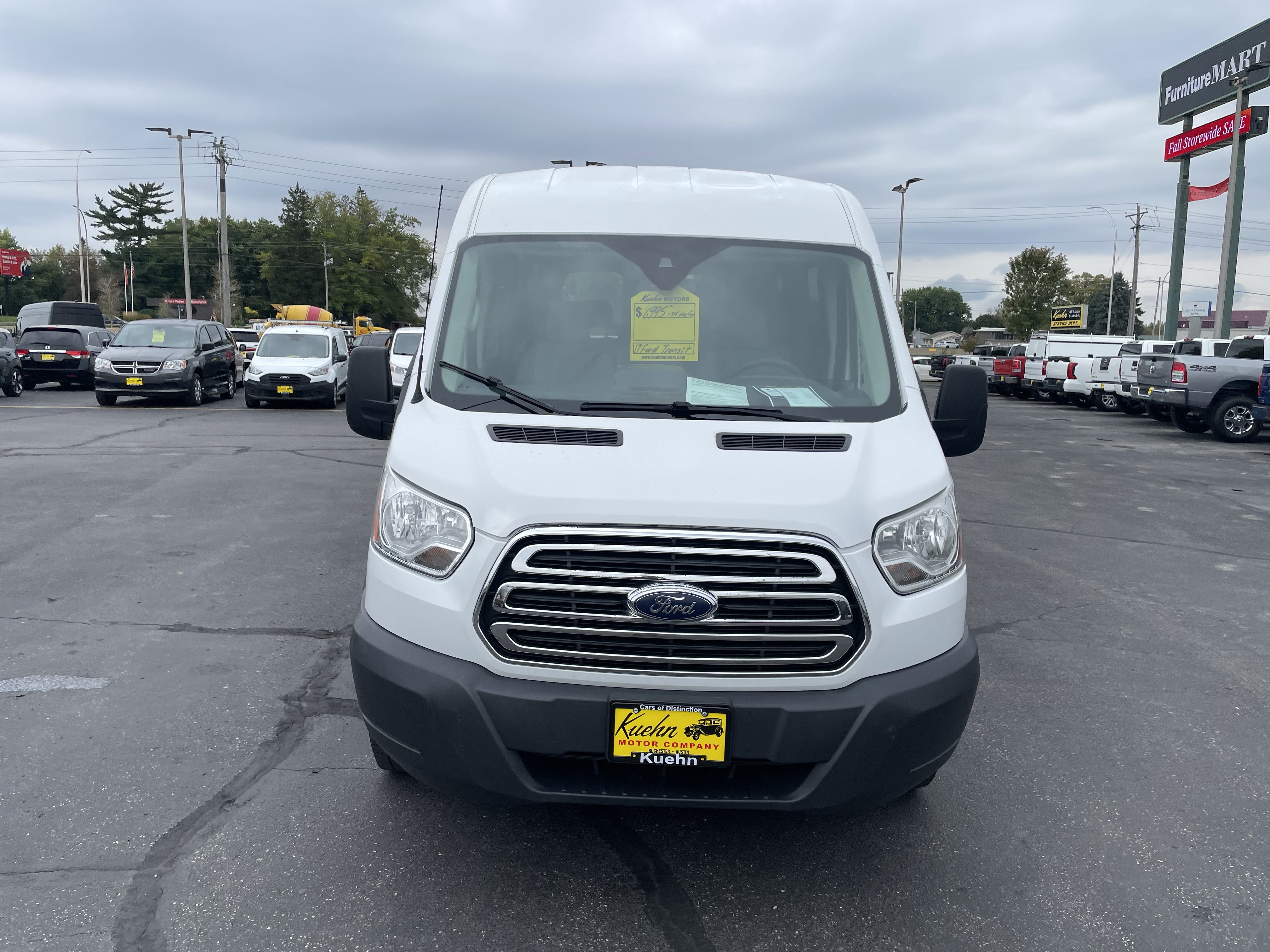 Used 2017 Ford Transit 350 XLT RWD image 3