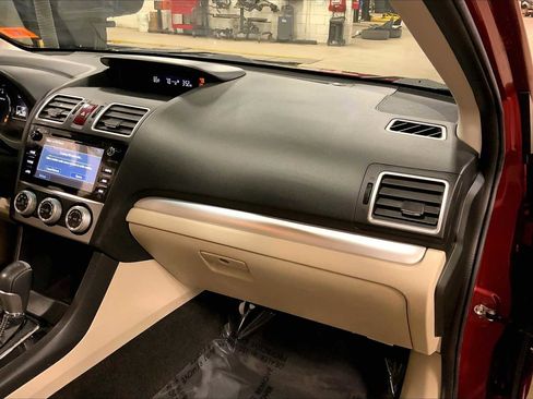 Used 2015 Subaru Crosstrek 2.0i Limited image 17