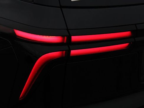 Certified 2024 Chevrolet Traverse RS image 13