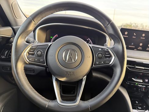 Certified 2023 Acura MDX w/Technology Package image 18