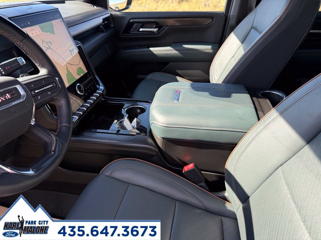 Used 2025 GMC Yukon AT4 w/ AT4 Premium Plus Package AWD/4WD image 26