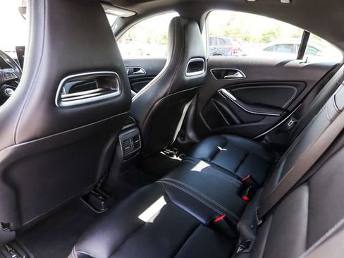 Used 2018 Mercedes-Benz CLA 250 4MATIC image 43