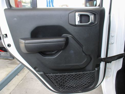 Used 2021 Jeep Wrangler Unlimited Sport image 47