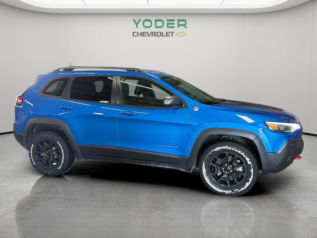 Used 2020 Jeep Cherokee Trailhawk w/ Comfort/Convenience Group AWD/4WD image 3