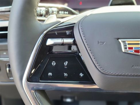 New 2025 Cadillac Escalade ESV Sport Platinum w/ LPO, ONYX Package image 27