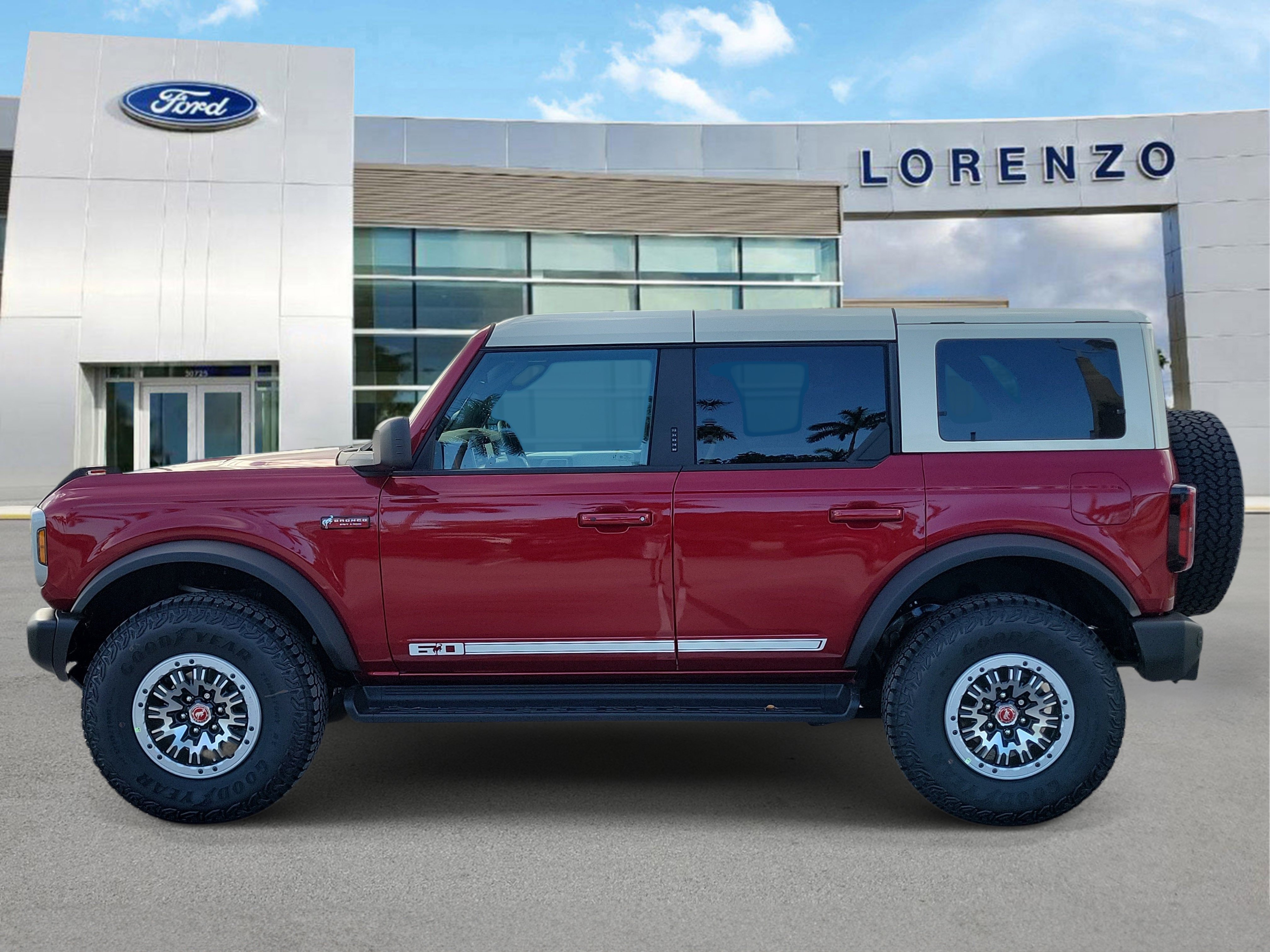 New 2026 Ford Bronco Outer Banks w/ Sasquatch Package AWD/4WD image 8