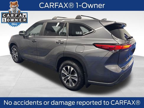 Used 2023 Toyota Highlander XLE AWD/4WD image 3