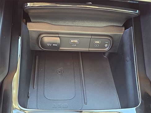 New 2025 Kia Telluride S image 28