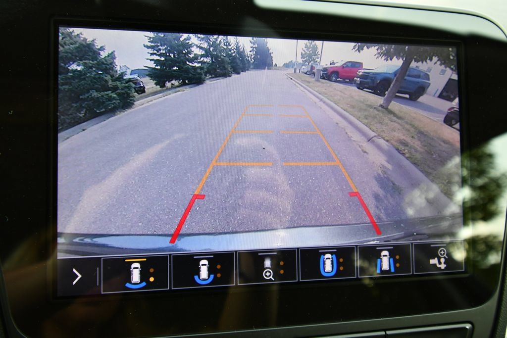Used 2020 Chevrolet Equinox Premier AWD/4WD image 30