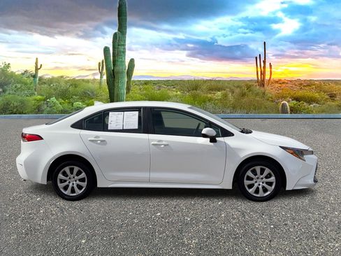 Used 2025 Toyota Corolla LE image 6