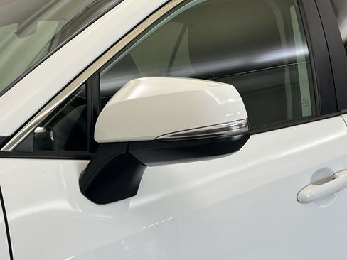 Used 2024 Toyota RAV4 XLE FWD image 29