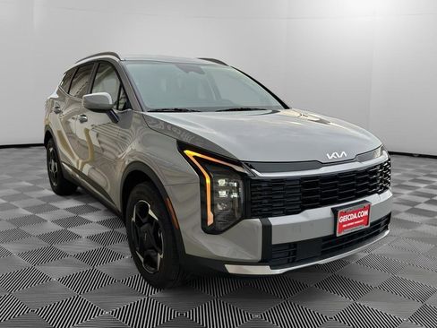 New 2026 Kia Sportage AWD Hybrid image 3