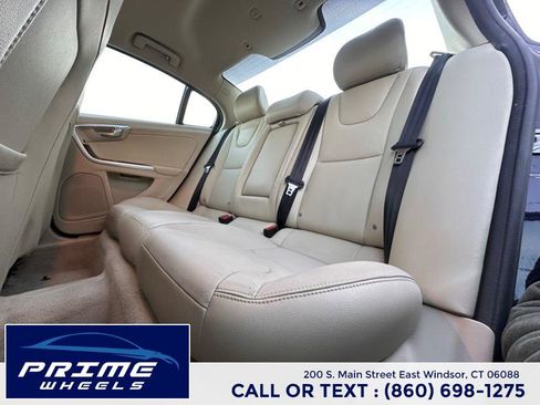 Used 2016 Volvo S60 T5 Premier image 10