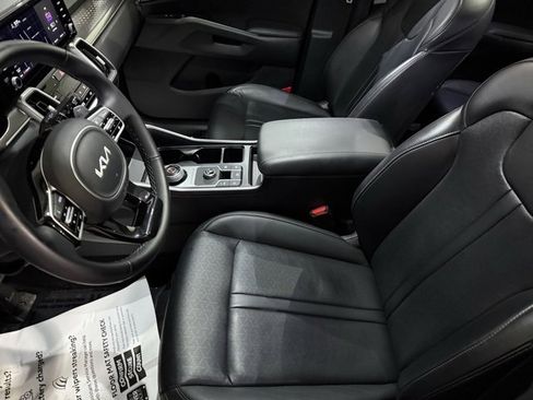 Used 2022 Kia Sorento EX w/ Panoramic Sunroof Package image 22