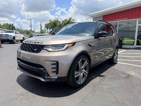 Used 2023 Land Rover Discovery HSE R-Dynamic AWD/4WD image 8
