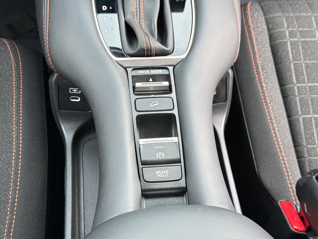 Used 2024 Honda HR-V Sport image 15