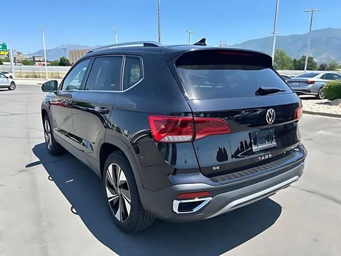 Used 2024 Volkswagen Taos SE AWD/4WD image 9