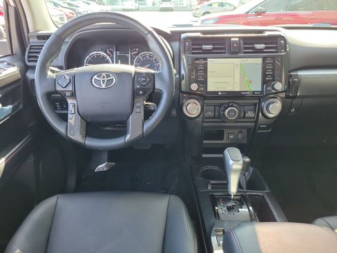 Used 2023 Toyota 4Runner TRD Off-Road Premium w/ Moonroof Package AWD/4WD image 10