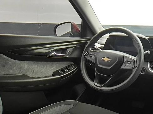 Used 2024 Chevrolet TrailBlazer LT w/ Driver Confidence Package FWD image 20