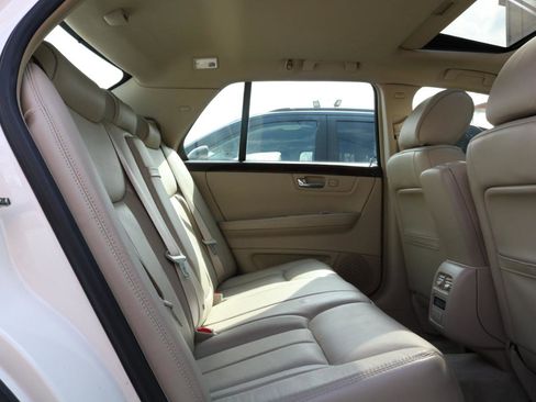 Used 2009 Cadillac DTS w/ Sun And Sound Package image 42